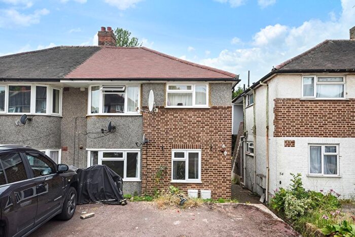 2 Bedroom Flat To Rent In Meadowview Road, London, SE6