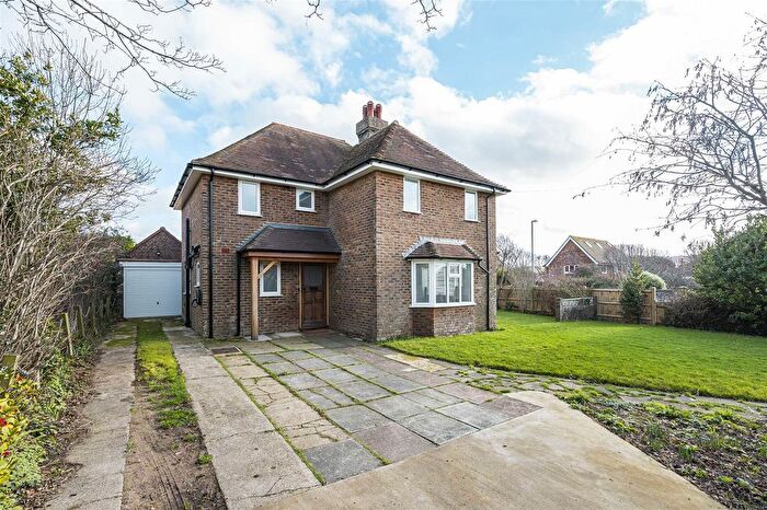 4 Bedroom Detached House For Sale In Southdown Road, Seaford, BN25