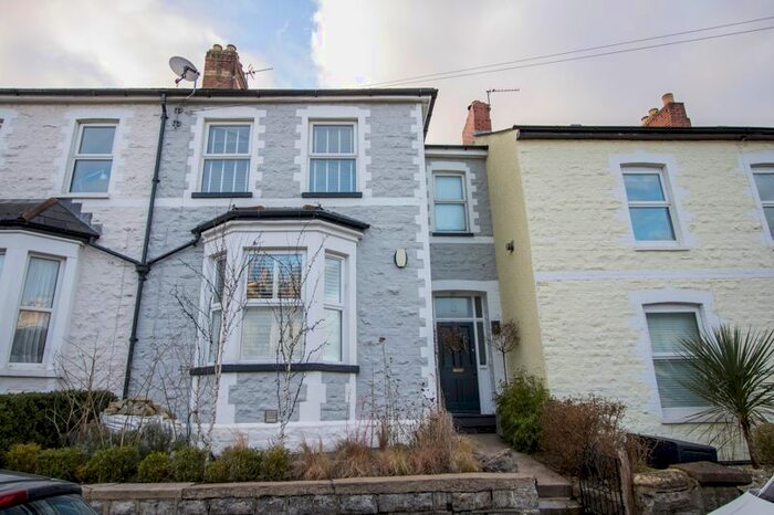 2 Bedroom Flat To Rent In John Street, Penarth, CF64