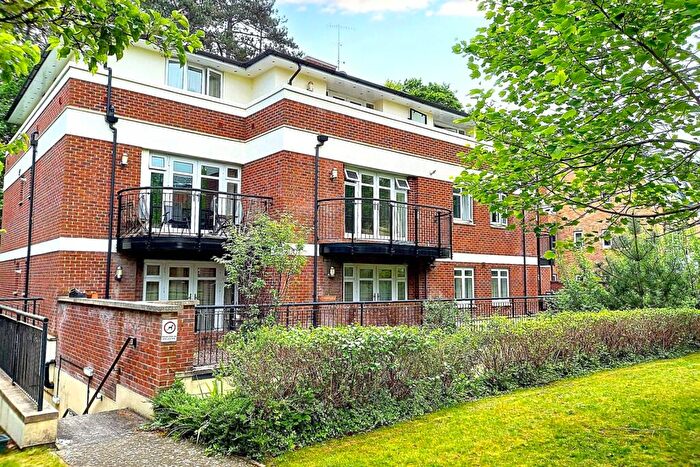 3 Bedroom Penthouse For Sale In Winchester, SO22