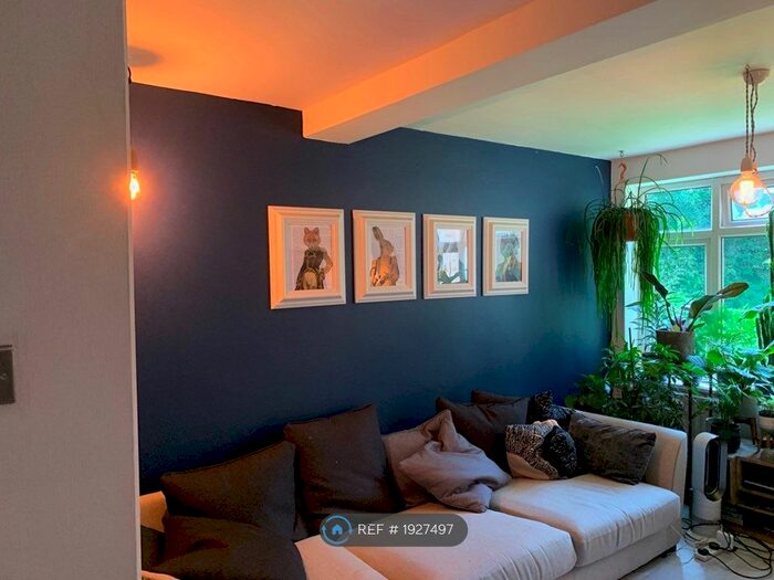 2 Bedroom Flat To Rent In Greville Lodge, London, N6