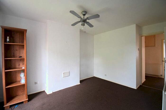1 Bedroom Flat To Rent In Chivers Road, London, E4