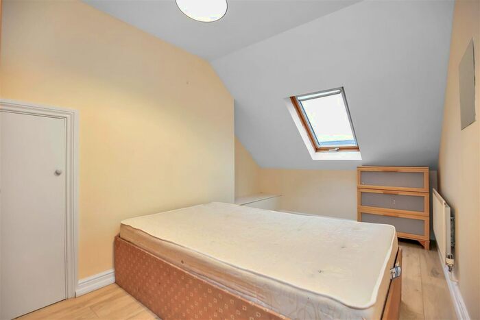 6 Bedroom Maisonette To Rent In Simonside Terrace, Heaton, Newcastle Upon Tyne, NE6