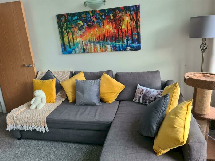 1 Bedroom Flat To Rent In Bridge Street, Bradford, BD1