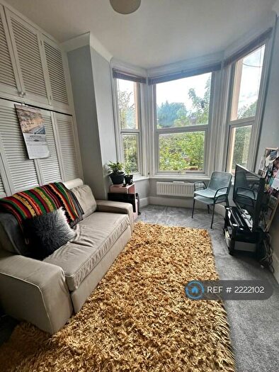 Studio To Rent In Craufurd Rise, Maidenhead, SL6