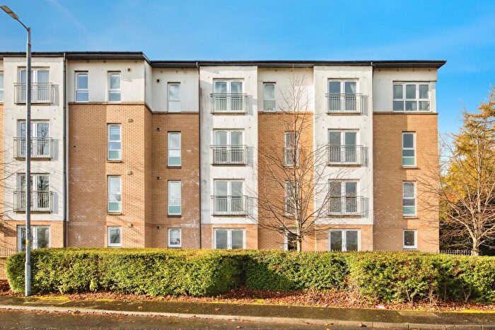 2 Bedroom Apartment For Sale In Dalreoch Place, Dumbarton, G82