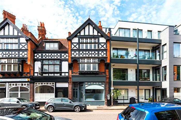 2 Bedroom Terraced House To Rent In Station Road, Henley-on-Thames, Oxfordshire, RG9