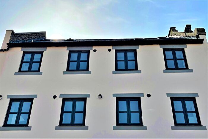 1 Bedroom Apartment To Rent In Viaduct Road, Leeds, West Yorkshire, West Yorkshire, LS4