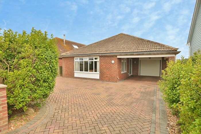 3 Bedroom Bungalow For Sale In Seaview Road, Greatstone, New Romney, Kent, TN28
