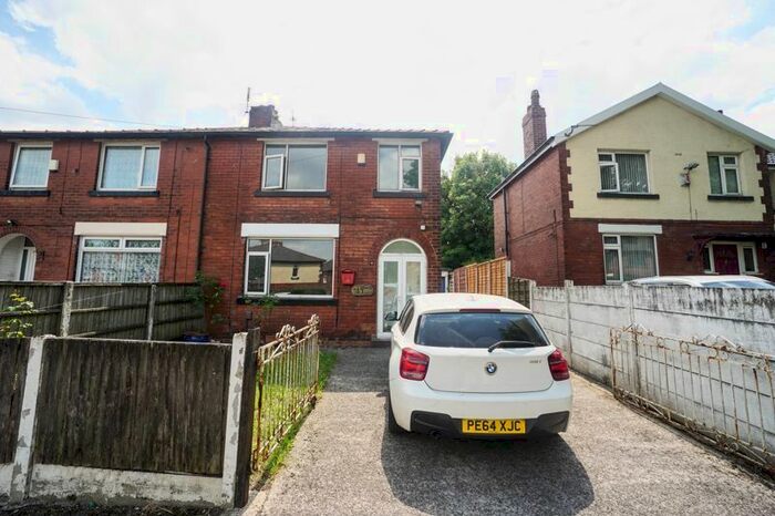 3 Bedroom Semi-Detached House To Rent In Daffodil Road, Farnworth, Bolton, BL4