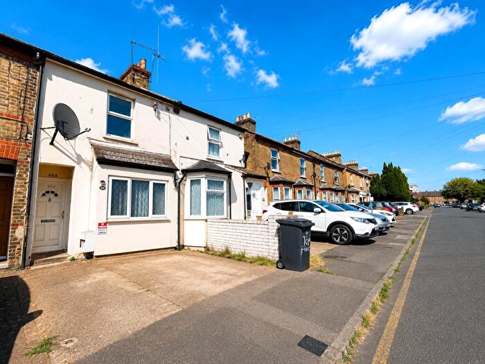 1 Bedroom Maisonette For Sale In Queens Road, Slough, SL1