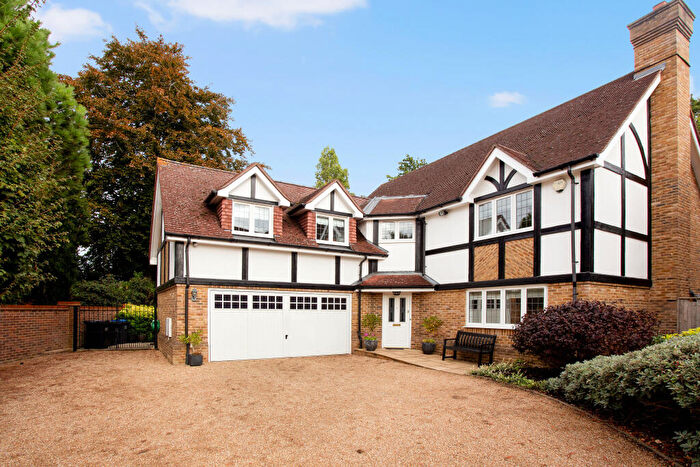 5 Bedroom Detached House For Sale In Selborne Road, Croydon, CR0