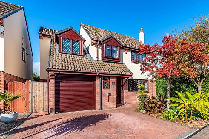 5 Bedroom Detached House For Sale In Cucklington Gardens, Muscliff, Bournemouth, BH9