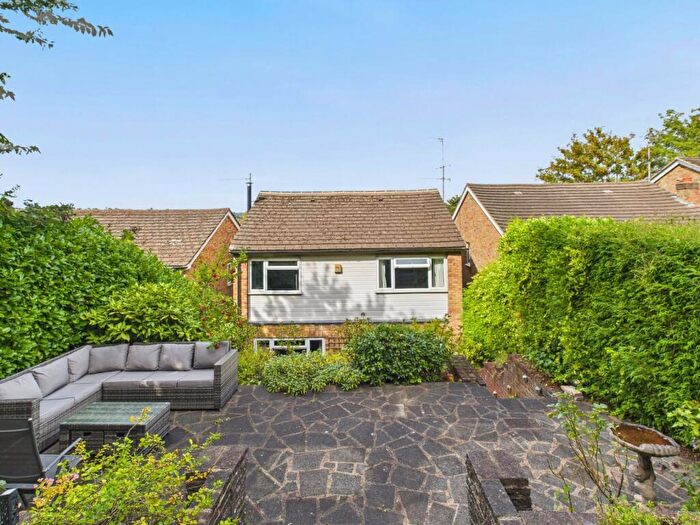 4 Bedroom Detached House For Sale In Eskdale Avenue, Chesham, Buckinghamshire, HP5