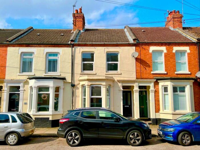 3 Bedroom Terraced House To Rent In Ivy Road, Northampton, NN1