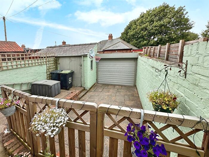 3 Bedroom Terraced House For Sale In West Auckland Road, Darlington, DL3
