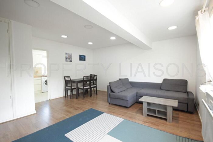 1 Bedroom Apartment To Rent In Beechey House, Watts Street, London, E1W