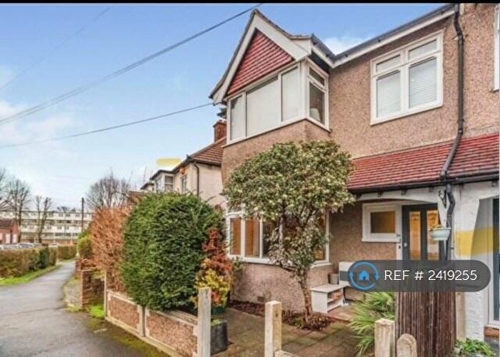 1 Bedroom Maisonette To Rent In Ground Floor, Sutton, SM1