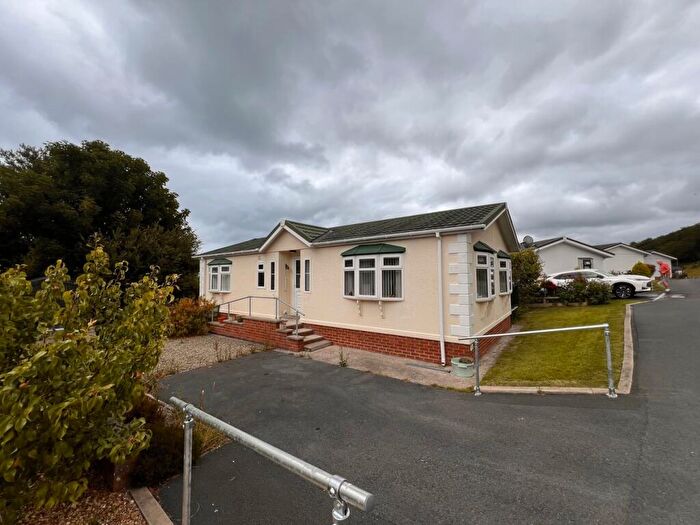 2 Bedroom Park Home For Sale In Schooner Park, New Quay, SA45