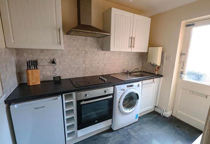 1 Bedroom Flat To Rent In Rectory Road, Redditch, B98