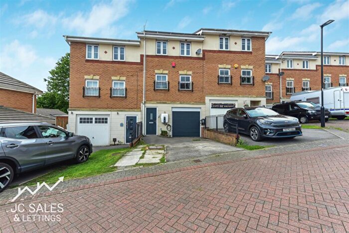 4 Bedroom House For Sale In King Ecgbert Road, Dore, Sheffield, S17