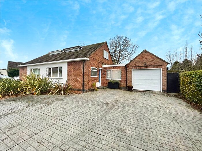 3 Bedroom Semi Detached House For Sale In Valley Road, Loughborough, Leicestershire, LE11