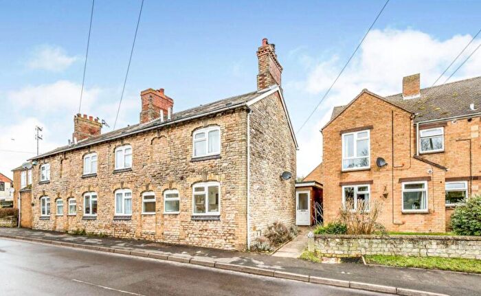 2 Bedroom End Of Terrace House For Sale In Binswood End, Harbury, CV33