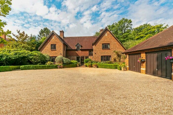 5 Bedroom Detached House For Sale In Home Lane, Sparsholt, SO21