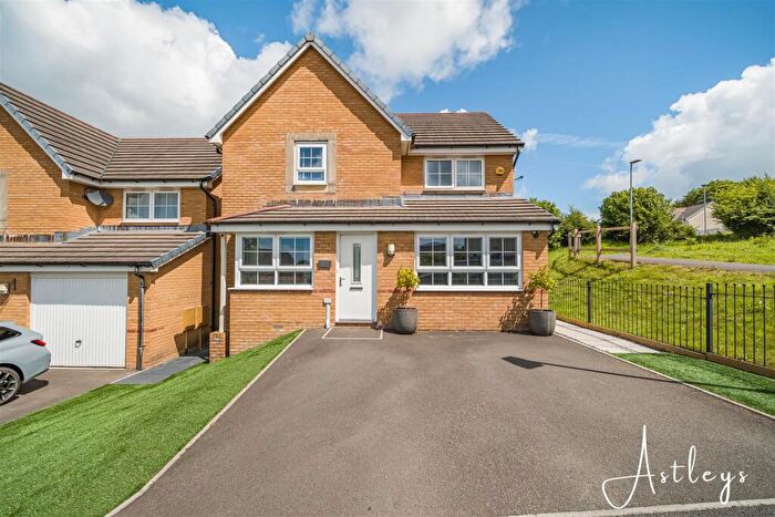 3 Bedroom Detached House For Sale In Hooper Way, Tonna, Neath, SA11