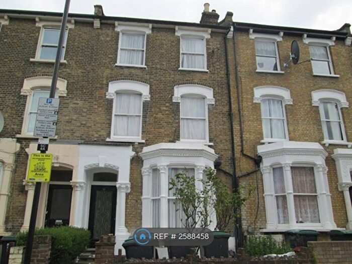 2 Bedroom Flat To Rent In Scarborough Road, Finsbury Park, N4