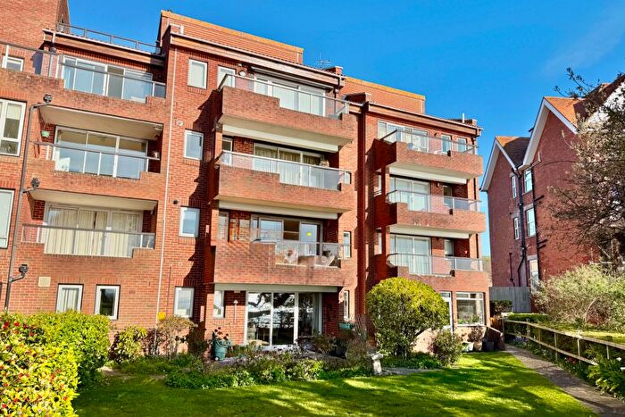 2 Bedroom Flat For Sale In Burlington Road, Swanage, BH19
