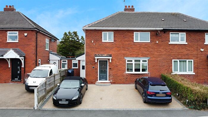 3 Bedroom Semi-detached House For Sale In Holt Crescent, Billinge, Wigan, WN5