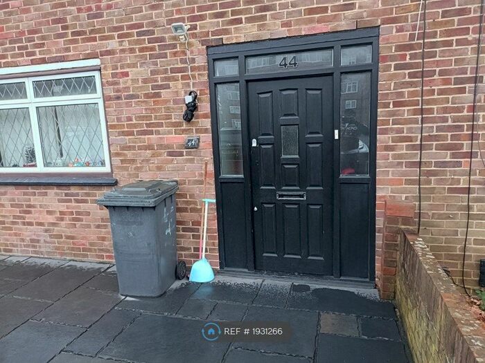 3 Bedroom Terraced House To Rent In Sandstone Road, London, SE12