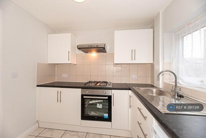 2 Bedroom Flat To Rent In Stanstead Road, London, SE23