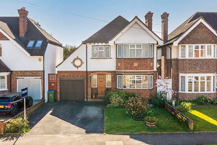 4 Bedroom Detached House For Sale In Avondale Avenue, Esher, KT10