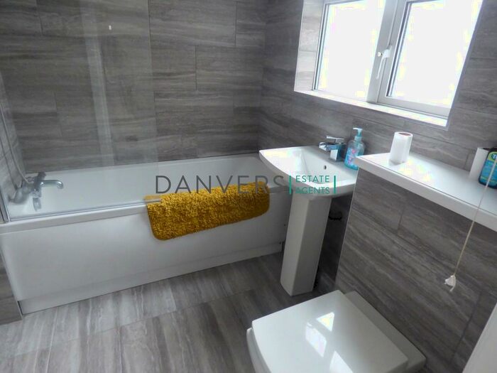 3 Bedroom Terraced House To Rent In Saffron Lane, Leicester, LE2