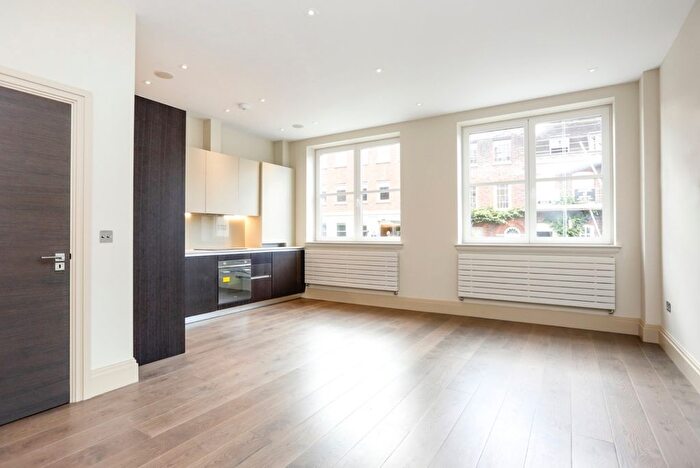 2 Bedroom Flat To Rent In Parkshot, Richmond, TW9