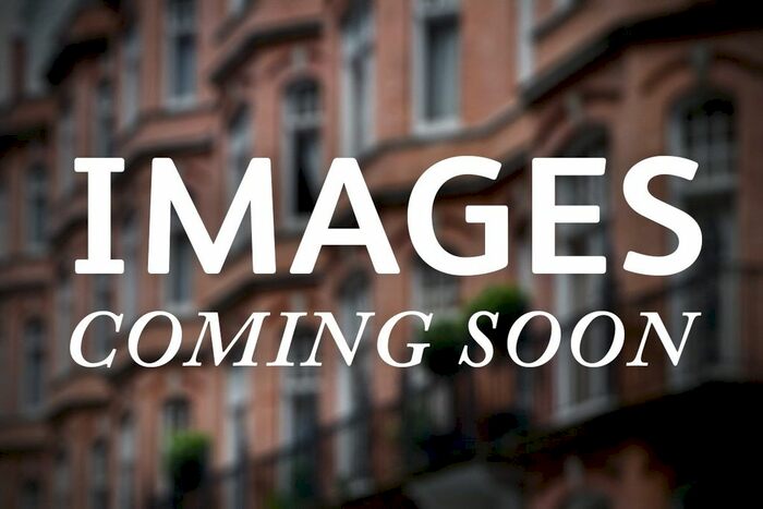 5 Bedroom Terraced House To Rent In Buckingham Road, Richmond, Surrey, TW10