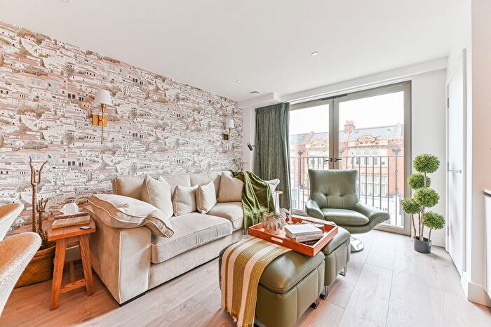 Studio To Rent In High Street, New Malden, New Malden, KT3