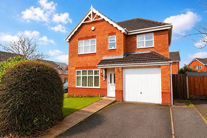 3 Bedroom Detached House For Sale In Fairmount Road, Wrexham, LL13