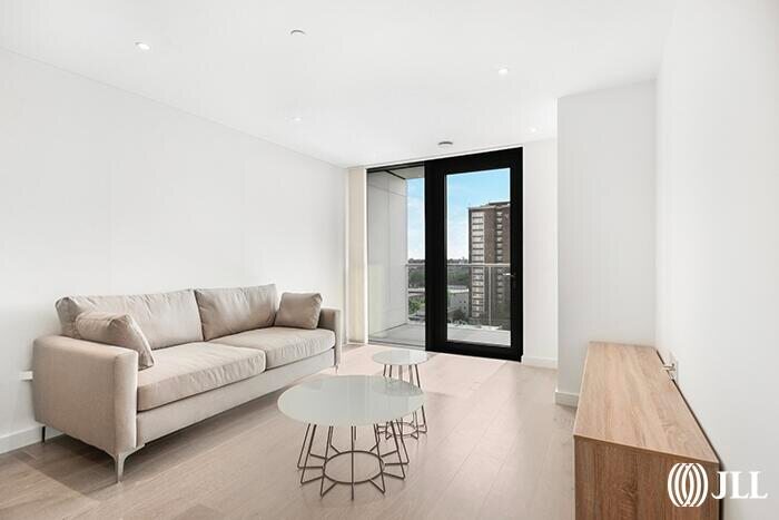 2 Bedroom Flat To Rent In City North Place London, N4