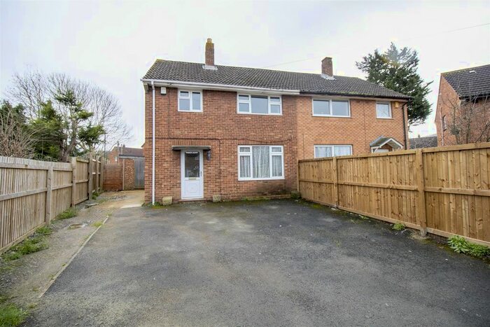 3 Bedroom Semi-Detached House To Rent In Clyde Road, Brockworth, Gloucester, GL3