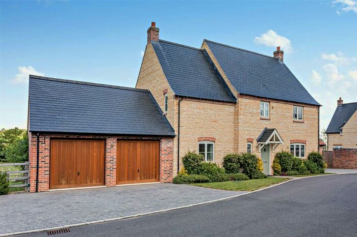 3 Bedroom Detached House For Sale In Braesby Lane, Glapthorn, Northamptonshire, PE8