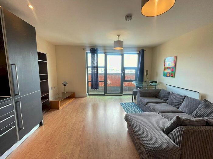 1 Bedroom Flat To Rent In Chapeltown Street, Manchester, M1