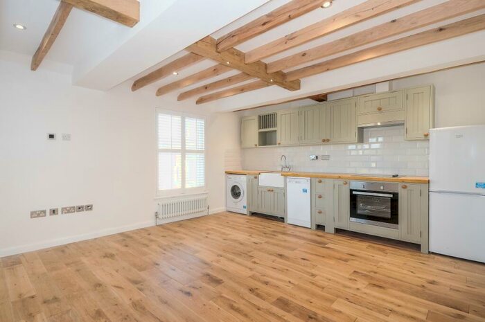 1 Bedroom Flat To Rent In Sandridge Road St. Albans, AL1