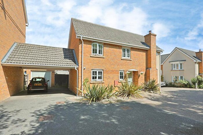 4 Bedroom Detached House For Sale In Lapwing Drive, Norwich, Norfolk, NR8