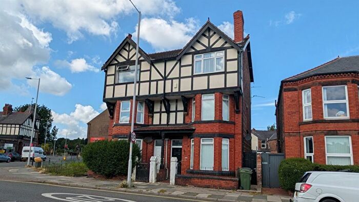 4 Bedroom Semi Detached House For Sale In Woodchurch Lane, Birkenhead, CH42