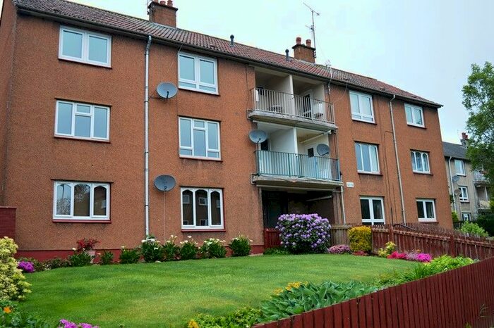 2 Bedroom Flat To Rent In Dunearn Drive, Kirkcaldy, KY2