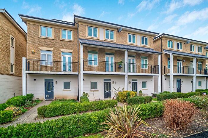 4 Bedroom Property For Sale In Marbaix Gardens, Isleworth, TW7