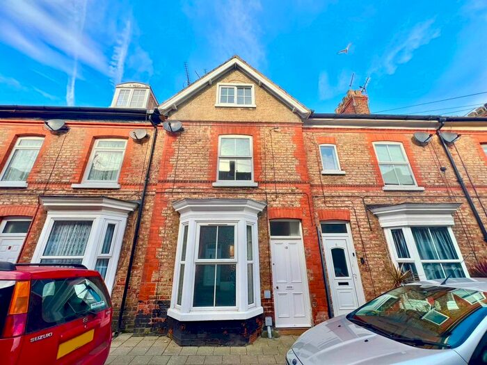 1 Bedroom Flat To Rent In King Street, Driffield, YO25